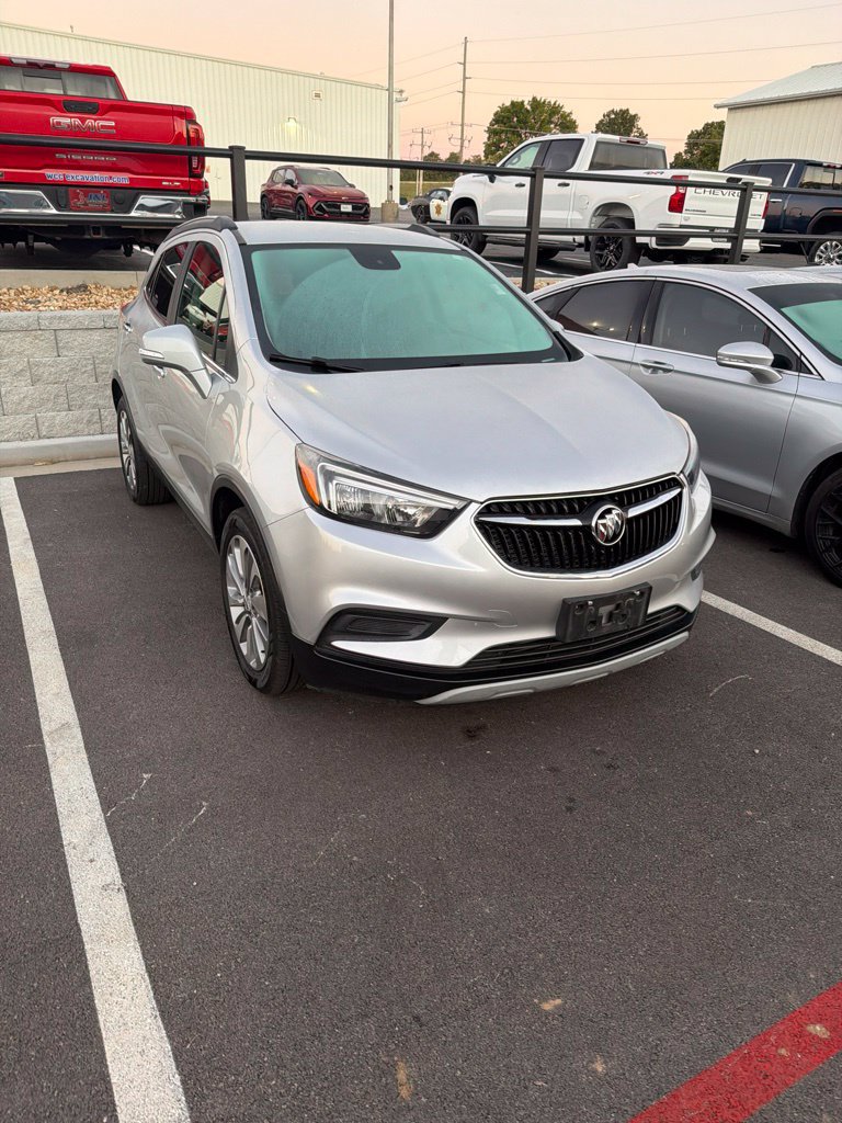 Used 2018 Buick Encore Preferred FWD image 2