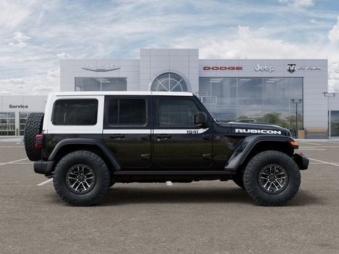 New 2026 Jeep Wrangler Unlimited Rubicon w/ Whitecap Package AWD/4WD image 21