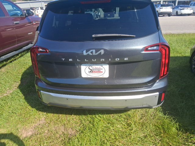 Used 2024 Kia Telluride LX FWD image 15