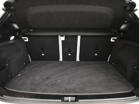 Used 2025 Mercedes-Benz GLA 250 4MATIC image 55