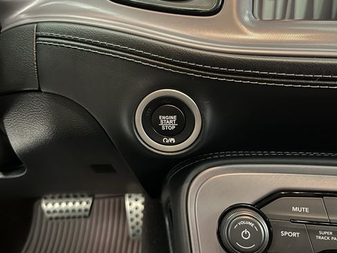 Certified 2023 Dodge Challenger R/T w/ Plus Package image 29