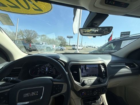 Certified 2022 GMC Acadia Denali w/ Denali Ultimate Package image 27