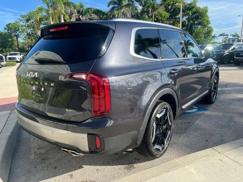 Used 2025 Kia Telluride S FWD image 8