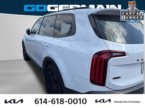Used 2022 Kia Telluride SX w/ SX Prestige Package image 3