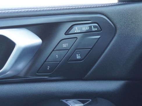 Used 2024 BMW X7 xDrive40i w/ M Sport Package image 41