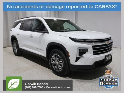 Used 2025 Chevrolet Traverse LT w/ LPO, Floor Liner Package