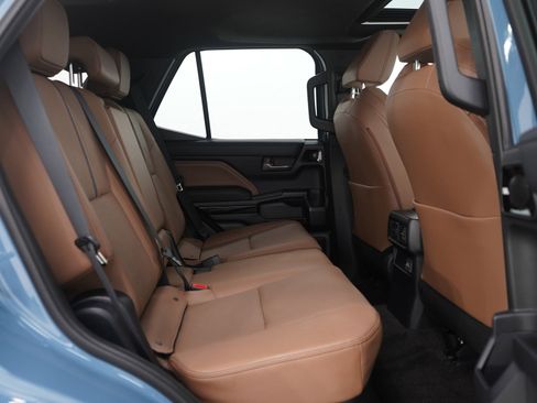 Certified 2025 Toyota 4Runner Limited image 11