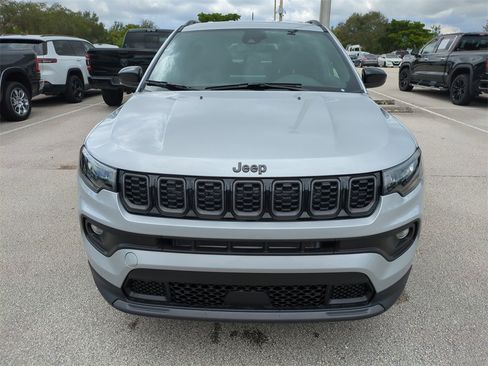 New 2026 Jeep Compass Latitude image 3