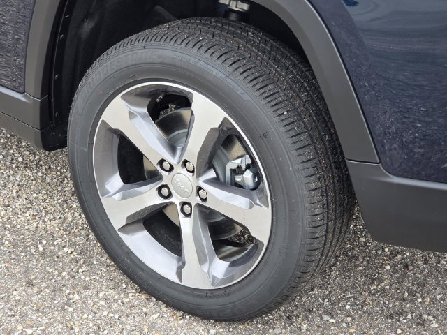 New 2026 Jeep Grand Cherokee L Limited AWD/4WD image 7