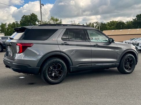 Used 2023 Ford Explorer Timberline w/ Timberline Technology Package AWD/4WD image 3