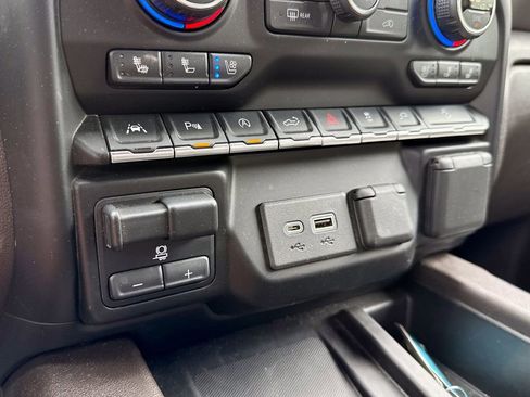 Used 2021 Chevrolet Silverado 1500 LTZ w/ Technology Package image 27