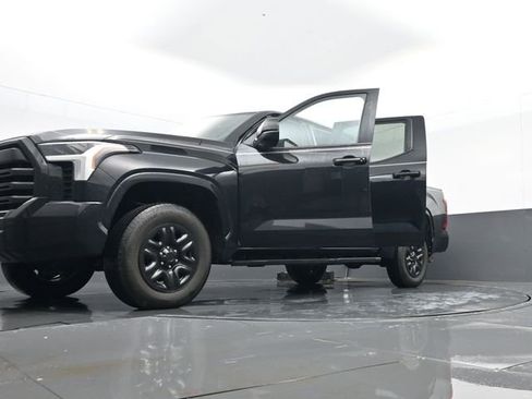 Used 2024 Toyota Tundra SR w/ SR Tow Package image 31