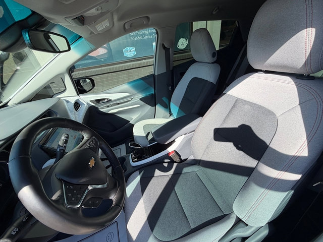 Used 2019 Chevrolet Bolt LT FWD image 11