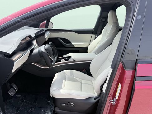 Used 2022 Tesla Model X AWD/4WD image 35