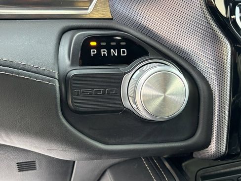 Used 2019 RAM 1500 Limited RWD image 28