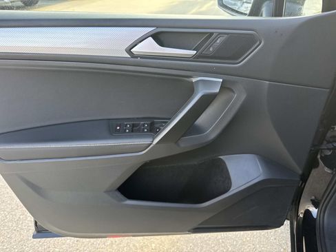 Used 2024 Volkswagen Tiguan S image 19