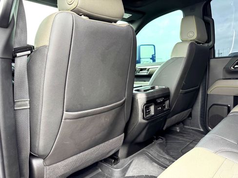 Used 2024 Chevrolet Silverado 2500 ZR2 image 22