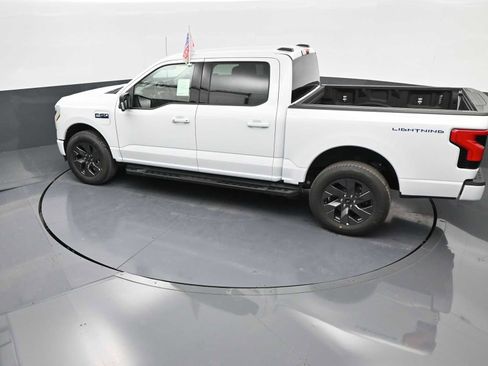 Used 2025 Ford F150 Lightning Flash image 34
