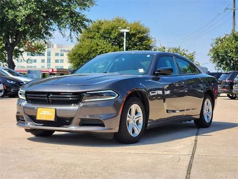 Used 2023 Dodge Charger SXT image 3