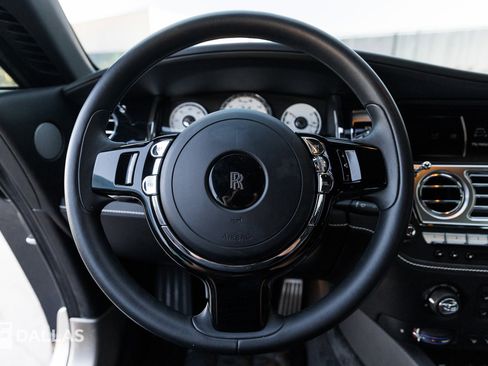 Used 2020 Rolls-Royce Wraith image 25