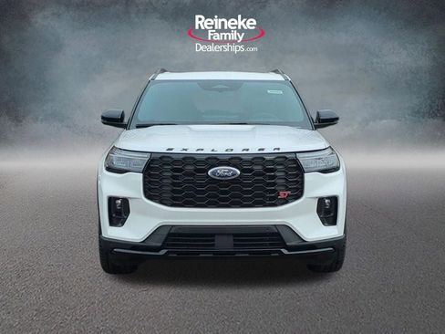New 2026 Ford Explorer ST image 9