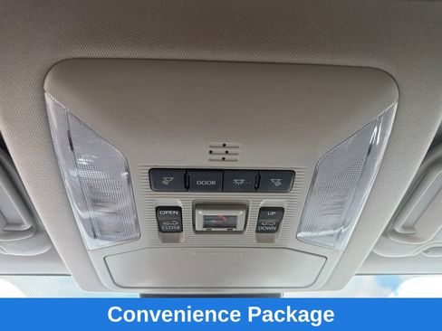 Used 2024 Toyota RAV4 XLE w/ Convenience Package AWD/4WD image 18