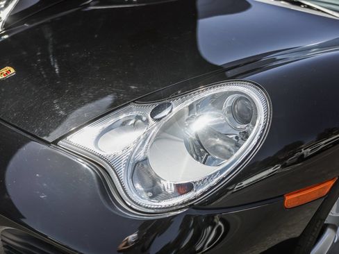 Used 2004 Porsche 911 Carrera 4S AWD/4WD image 23