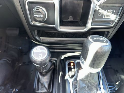 Used 2023 Jeep Gladiator Sport image 22