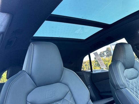 New 2026 Audi SQ8 Prestige image 16