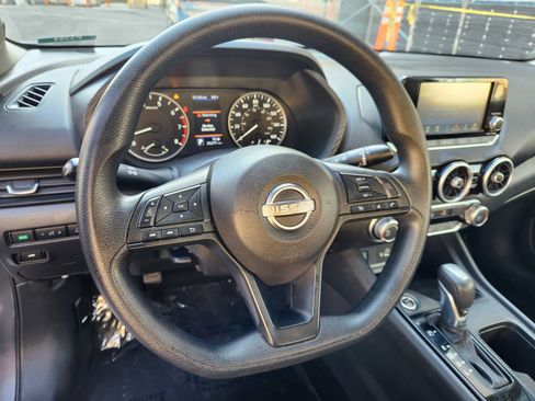 Used 2024 Nissan Sentra S FWD image 33