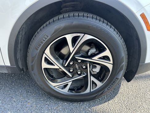 Used 2024 Lincoln Nautilus Premier image 25