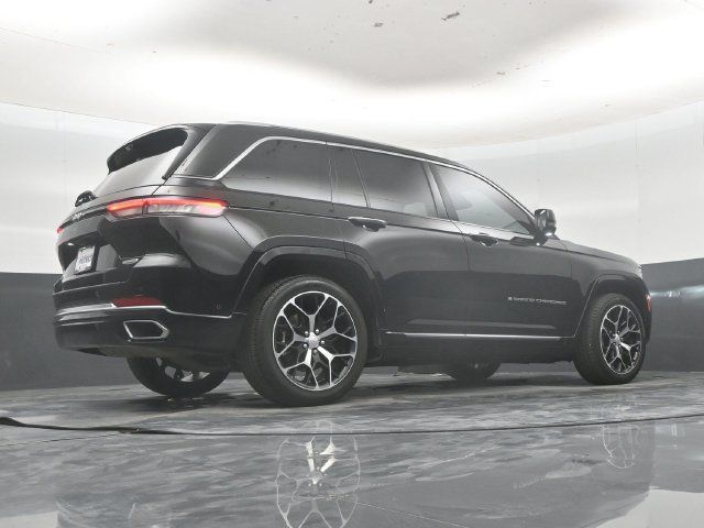 Used 2022 Jeep Grand Cherokee Summit AWD/4WD image 51