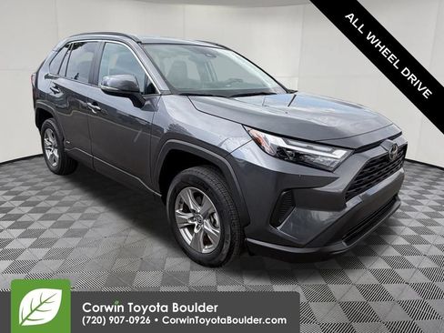 Used 2025 Toyota RAV4 XLE AWD/4WD image 1