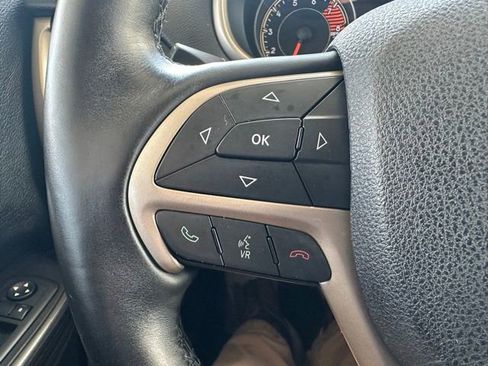 Used 2016 Jeep Cherokee Limited AWD/4WD image 34