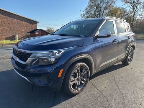 Certified 2022 Kia Seltos S image 3