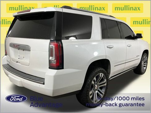 Used 2020 GMC Yukon Denali w/ Denali Premium Package image 4