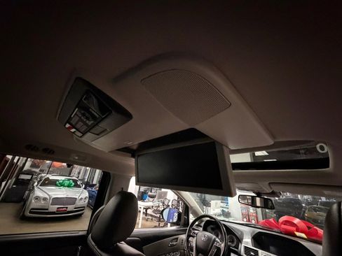 Used 2016 Honda Odyssey Touring Elite image 34