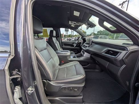 Used 2023 GMC Yukon SLT image 38