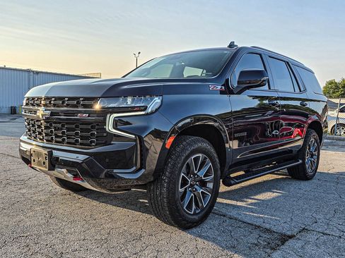 Used 2024 Chevrolet Tahoe Z71 w/ Z71 Off-Road Package AWD/4WD image 3
