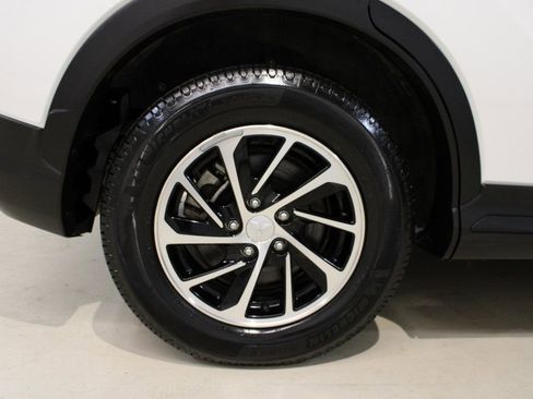 Used 2020 Mitsubishi Eclipse Cross ES image 10