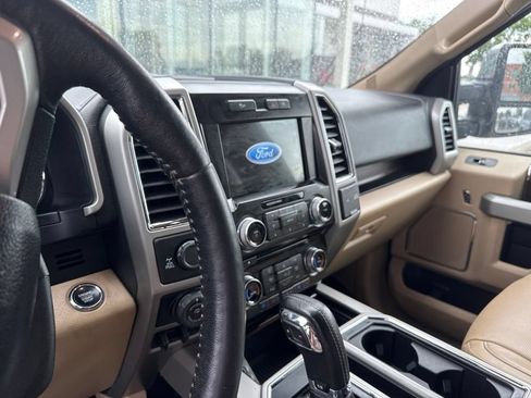 Used 2017 Ford F150 Lariat w/ Equipment Group 502A Luxury AWD/4WD image 12