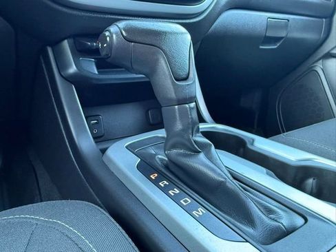 Used 2015 Chevrolet Colorado LT w/ LT Convenience Package image 24