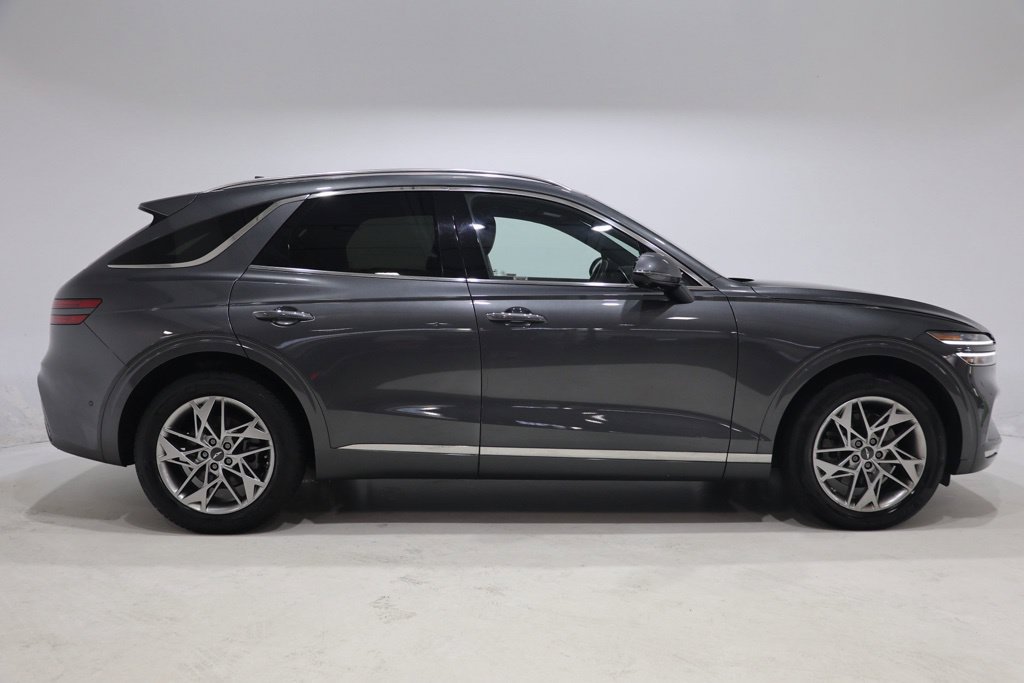 Used 2022 Genesis GV70 2.5T w/ Advanced Package AWD/4WD image 9