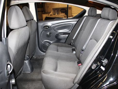 Used 2019 Nissan Versa S Plus FWD image 21