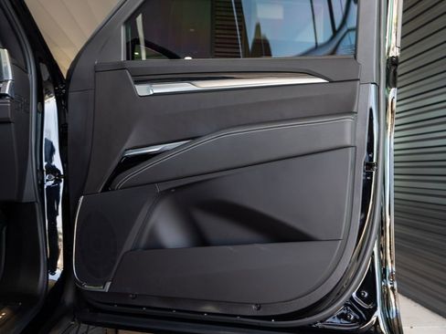 Used 2026 Cadillac Escalade Sport w/ Touring Package AWD/4WD image 31