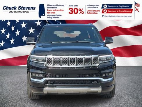 Used 2023 Jeep Grand Wagoneer Series III AWD/4WD image 3