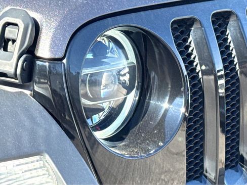 Certified 2021 Jeep Wrangler Unlimited Willys image 5