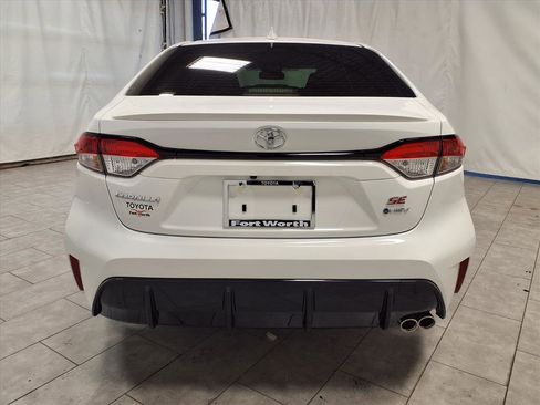 New 2026 Toyota Corolla SE image 8