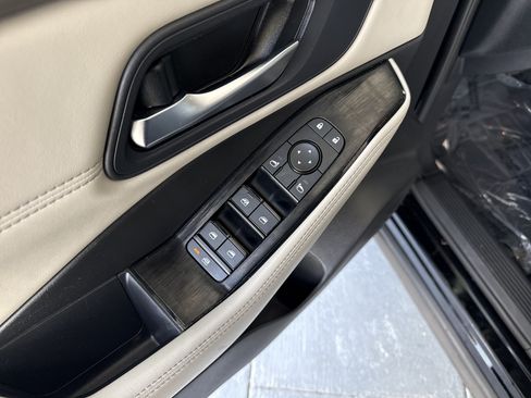 Used 2023 Nissan Rogue SV w/ SV Premium B Package FWD image 14