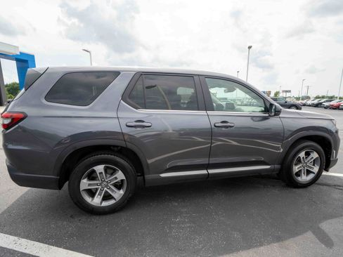 Certified 2025 Honda Pilot EX-L image 6